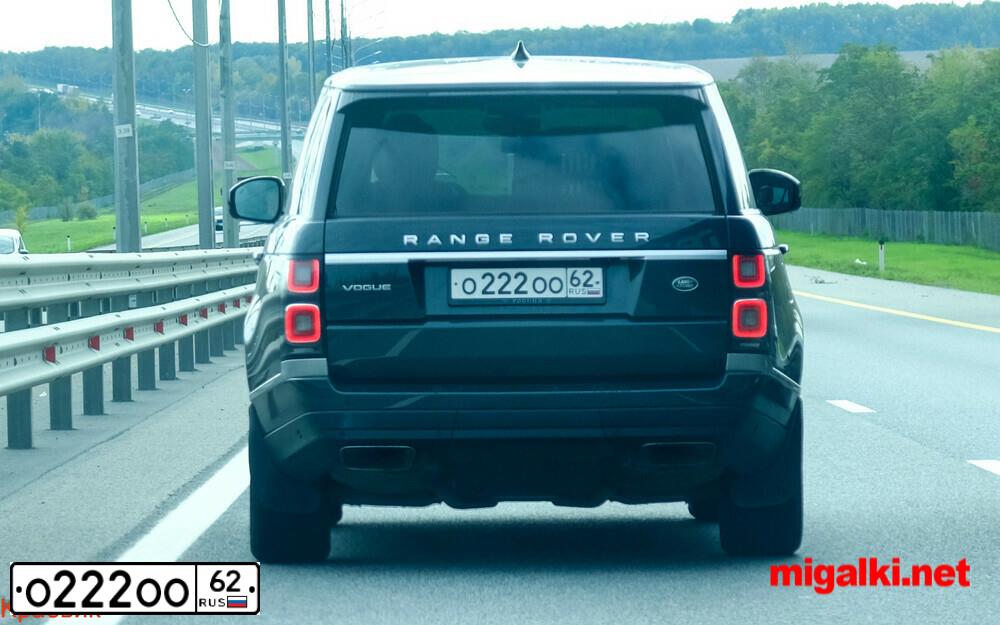 Фото автомобиля AUDI Q7, 2012 — госномер О222ОО62. Цвет: ЧЕРНО-СЕРЫЙ