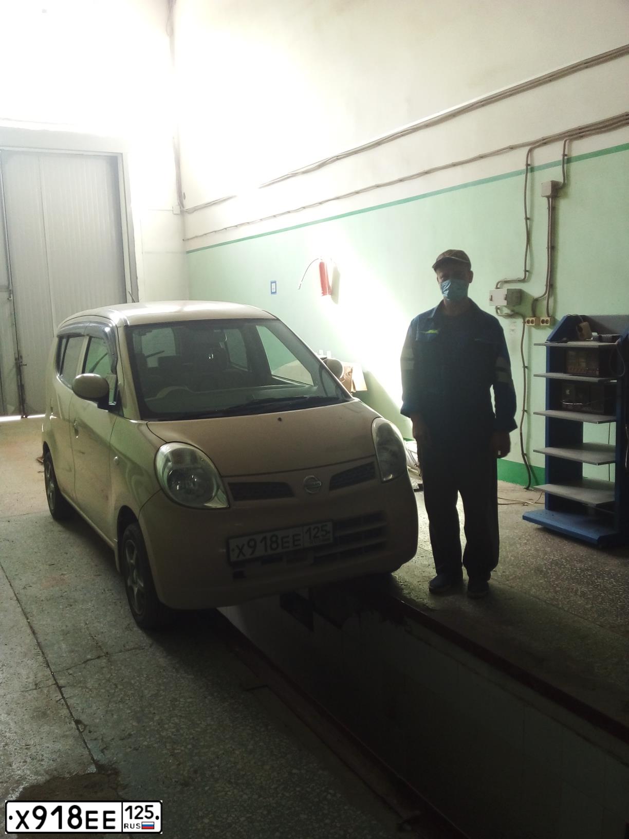Фото автомобиля NISSAN MOCO, 2010 — госномер Р390СЕ125