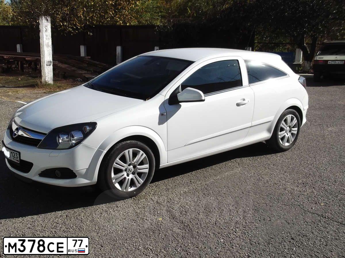 Фото автомобиля HYUNDAI IX35, 2013 — госномер М378СЕ77. Цвет: Коричневый