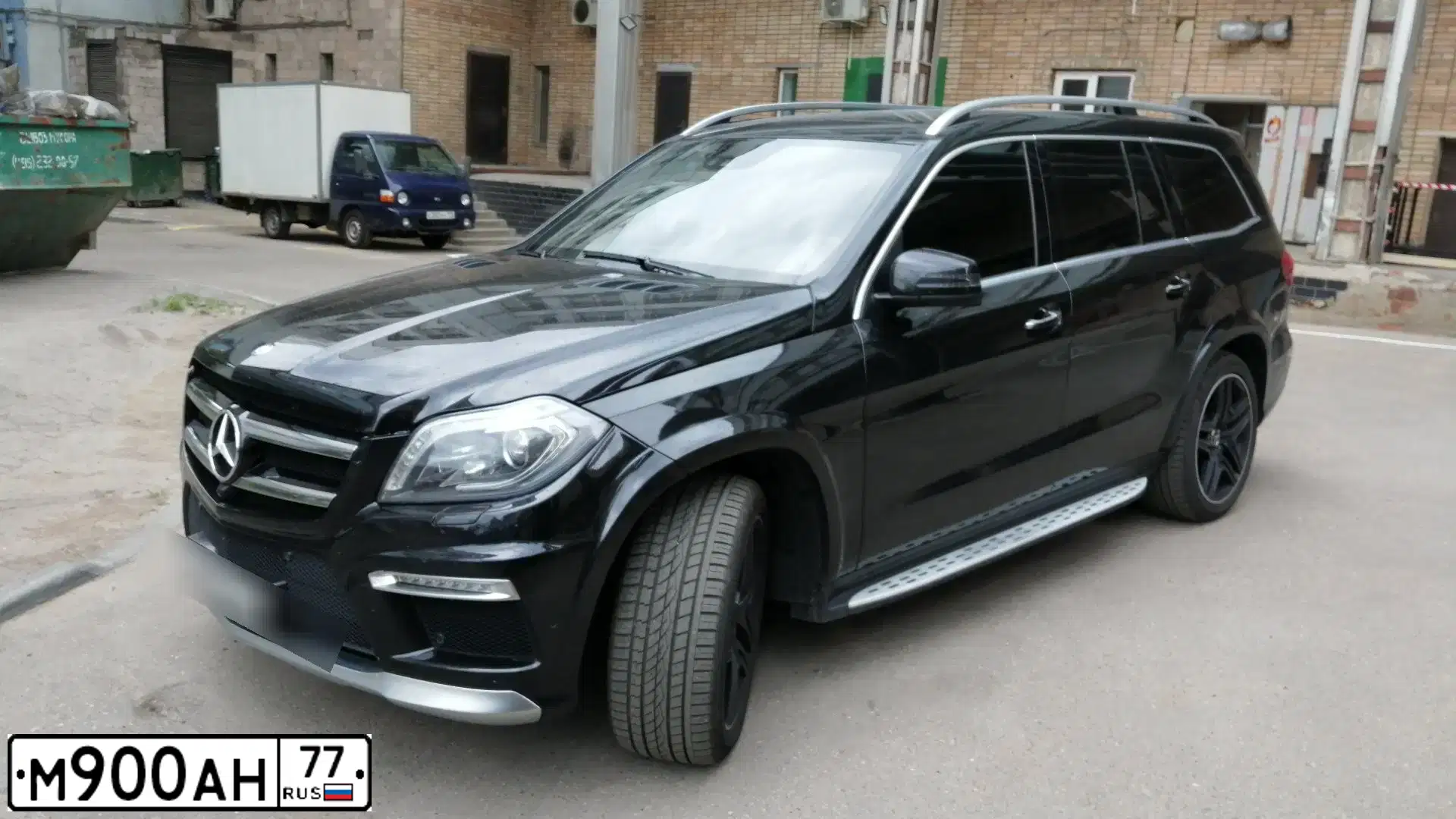 Фото автомобиля MERCEDES GL-KLASSE, 2014 — госномер Т924АВ39. Цвет: ЧЕРНЫЙ