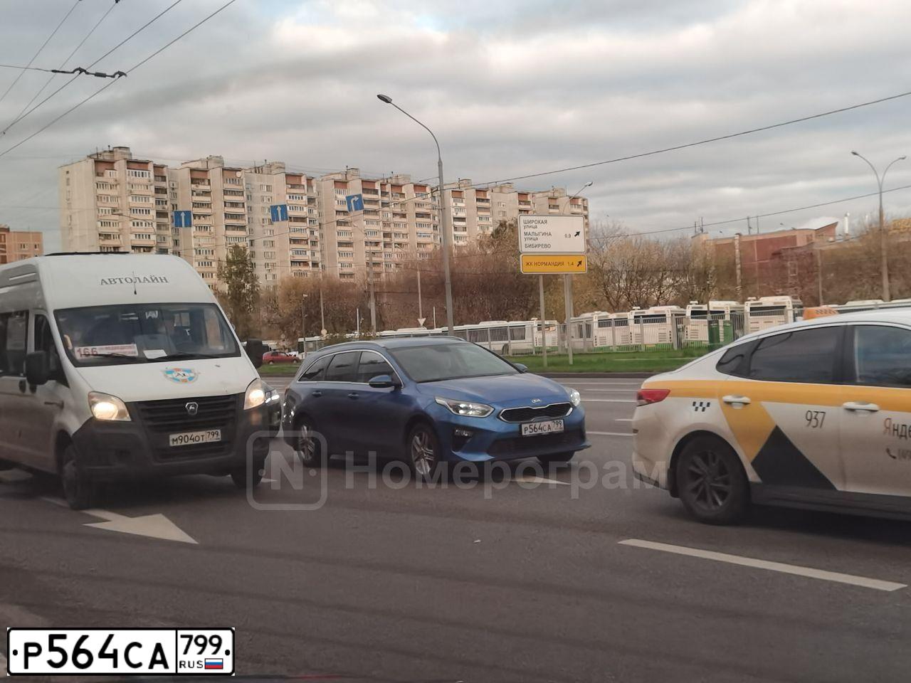 Фото автомобиля AUDI TT, 2000 — госномер О932АС126. Цвет: ЧЕРНЫЙ