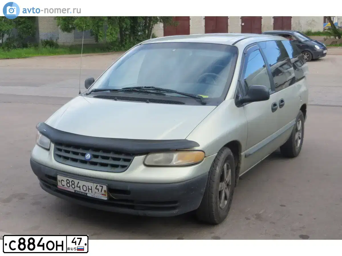 Фото автомобиля PLYMOUTH VOYAGER, 1999 — госномер К577АС550. Цвет: СВЕТЛО-САЛАТОВЫЙ