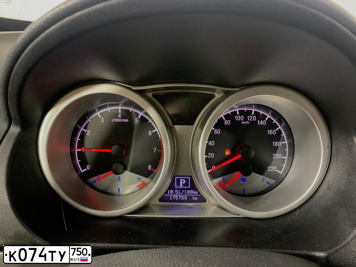 Фото автомобиля GEELY EMGRAND X7, 2015 — госномер Н514ВМ977. Цвет: КОРИЧНЕВЫЙ ТЕМНЫЙ