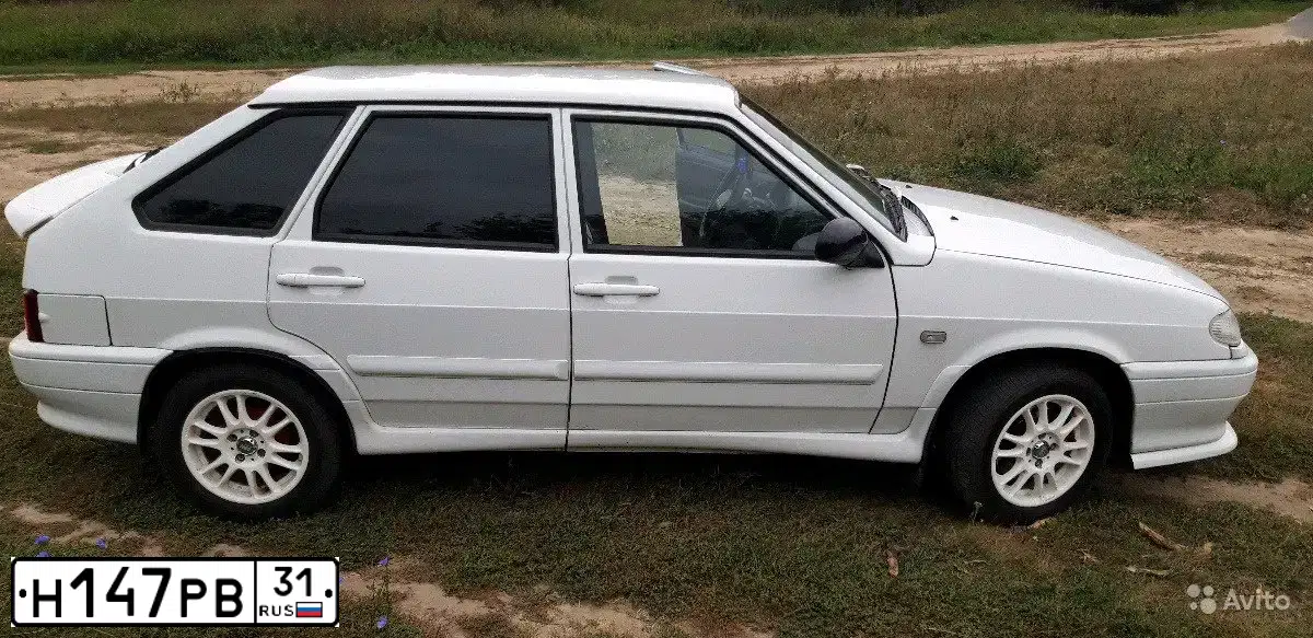 Фото автомобиля LADA 2114 SAMARA, 2013 — госномер Н147РВ31. Цвет: Белый