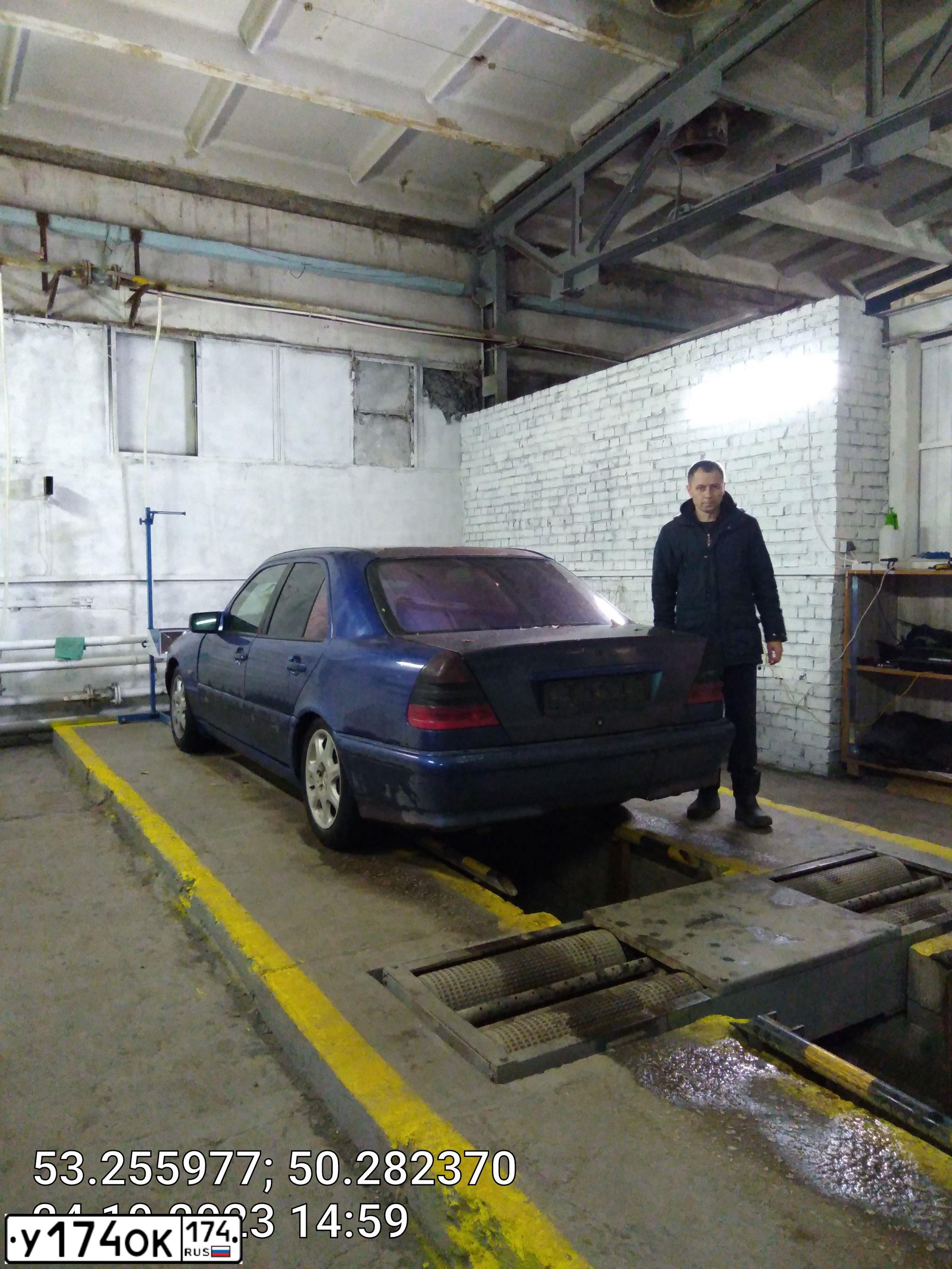 Фото автомобиля LADA 2172 PRIORA, 2008 — госномер К477КК174. Цвет: ГРАФИТОВЫЙ МЕТАЛЛИК