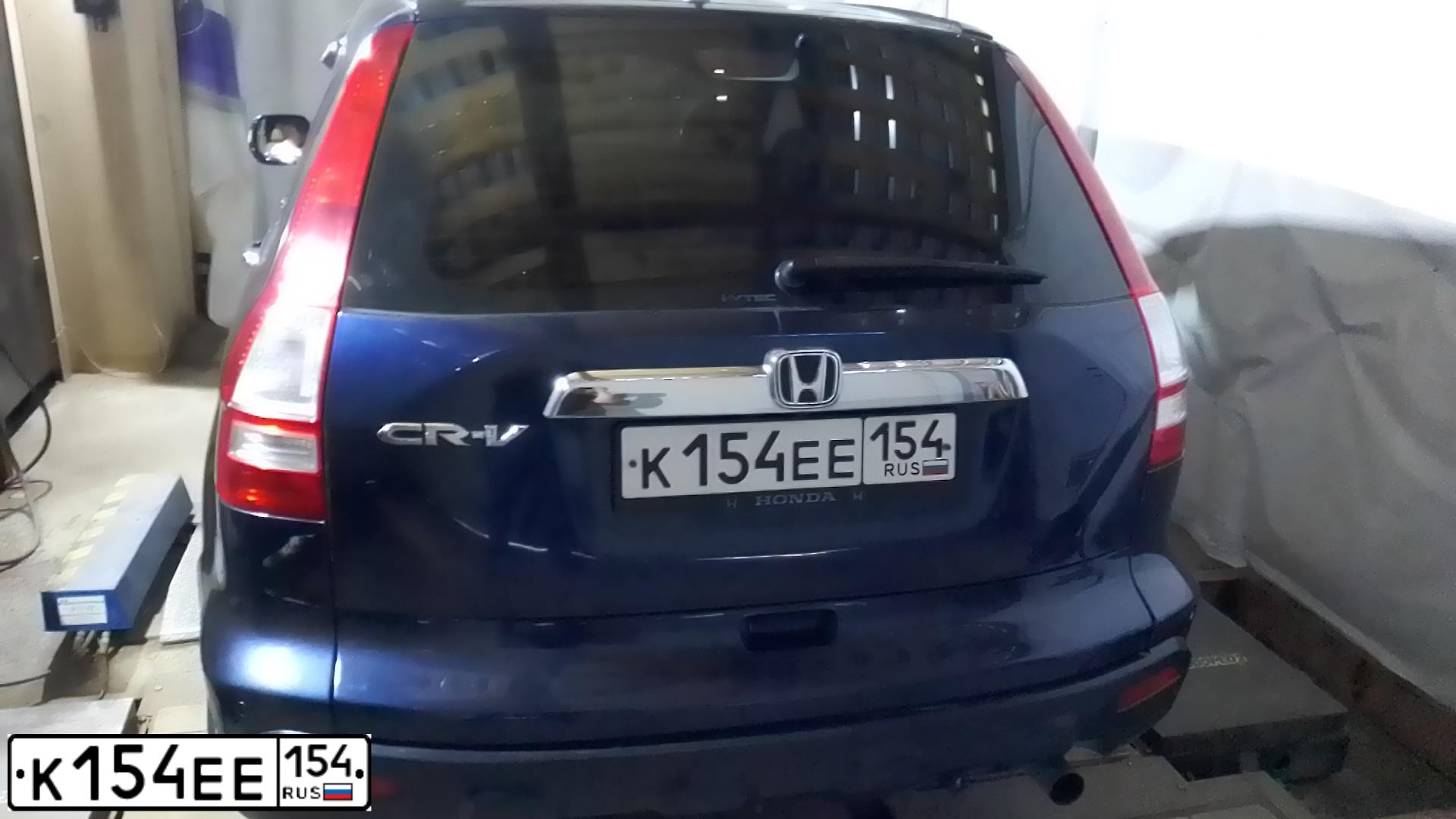 Фото автомобиля HONDA CR-V, 2011 — госномер К154ЕЕ154. Цвет: КОРИЧНЕВЫЙ
