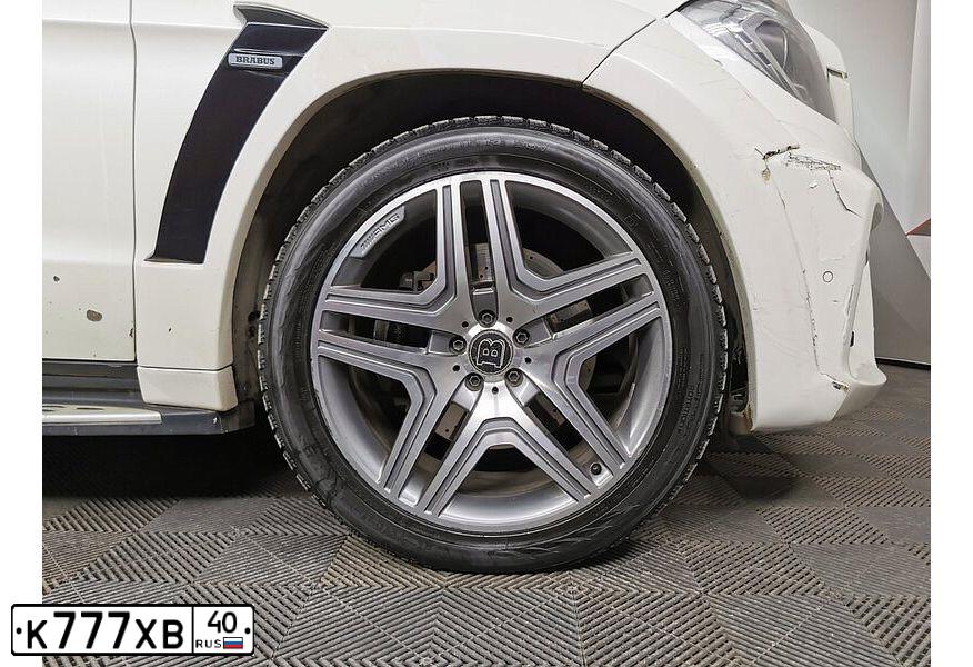 Фото автомобиля TOYOTA LANDCRUISER 200, 2008 — госномер С300РС198. Цвет: ЧЕРНЫЙ