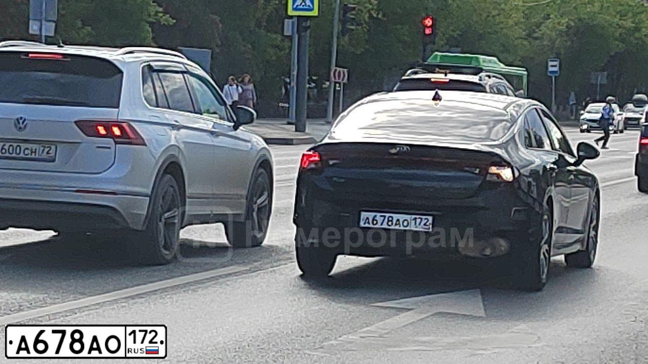 Фото автомобиля KIA K5, 2020 — госномер А678АО172. Цвет: СЕРЫЙ