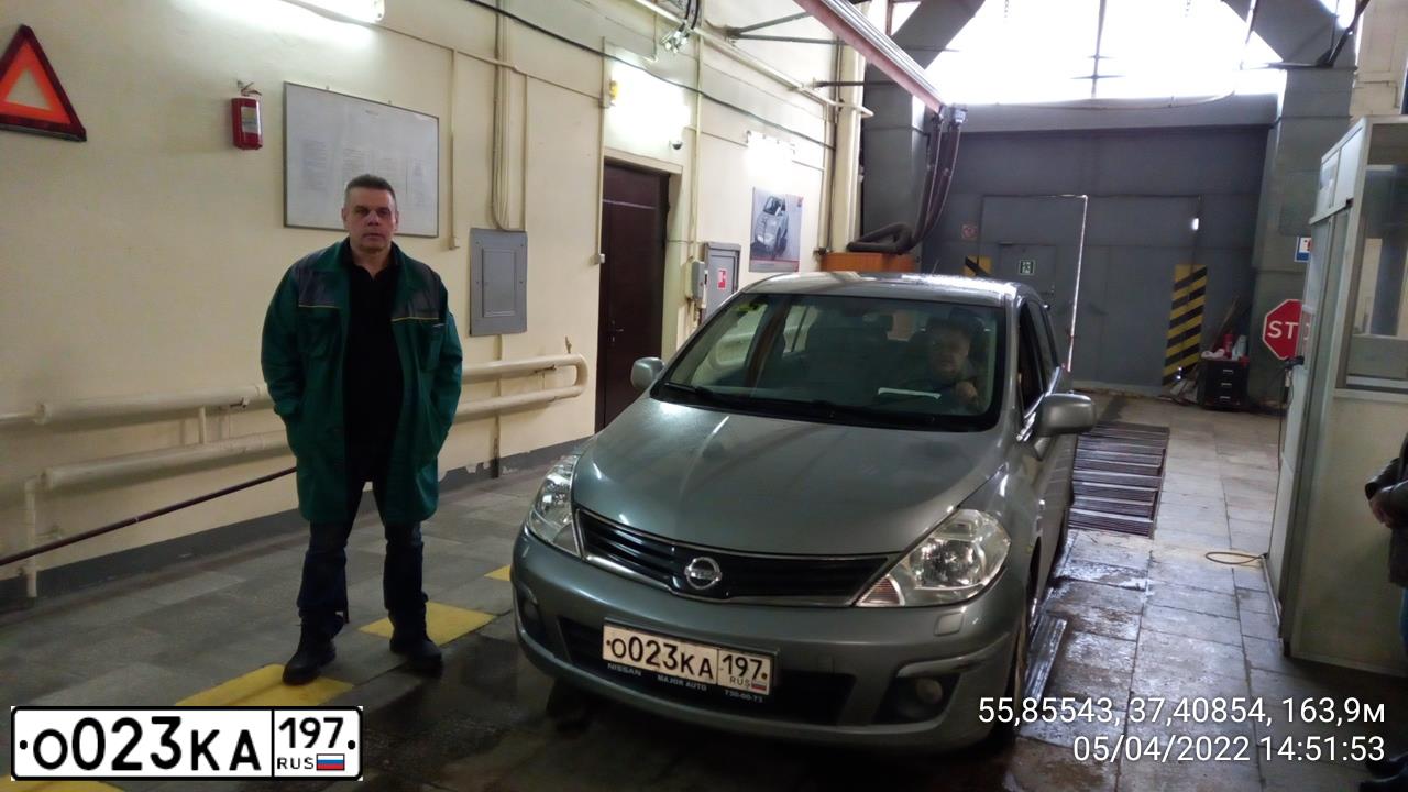 Фото автомобиля NISSAN TIIDA, 2010 — госномер Н398СА21