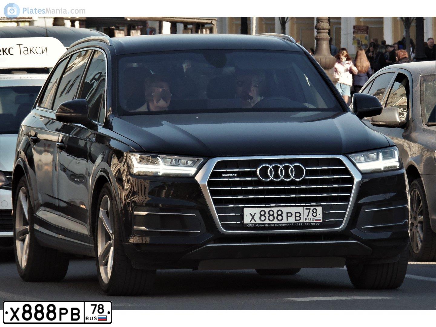 Фото автомобиля AUDI Q7, 2017 — госномер У020ЕН198