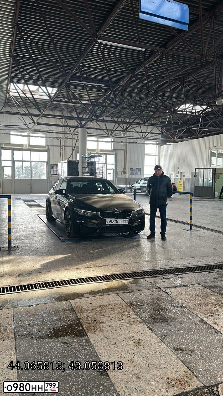 Фото автомобиля BMW M3, 2018 — госномер Х299АМ05. Цвет: ЧЕРНЫЙ