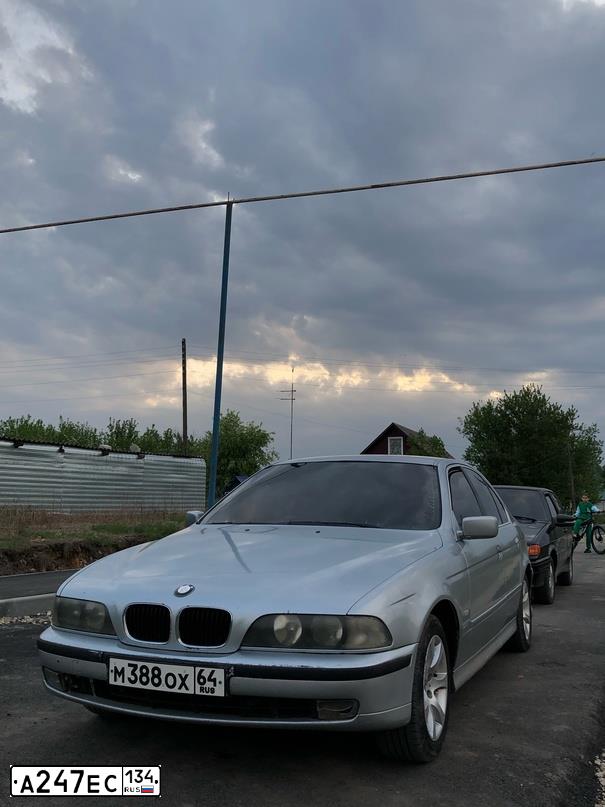Фото автомобиля BMW 523, 1997 — госномер Н863РТ134. Цвет: ЧЕРНЫЙ