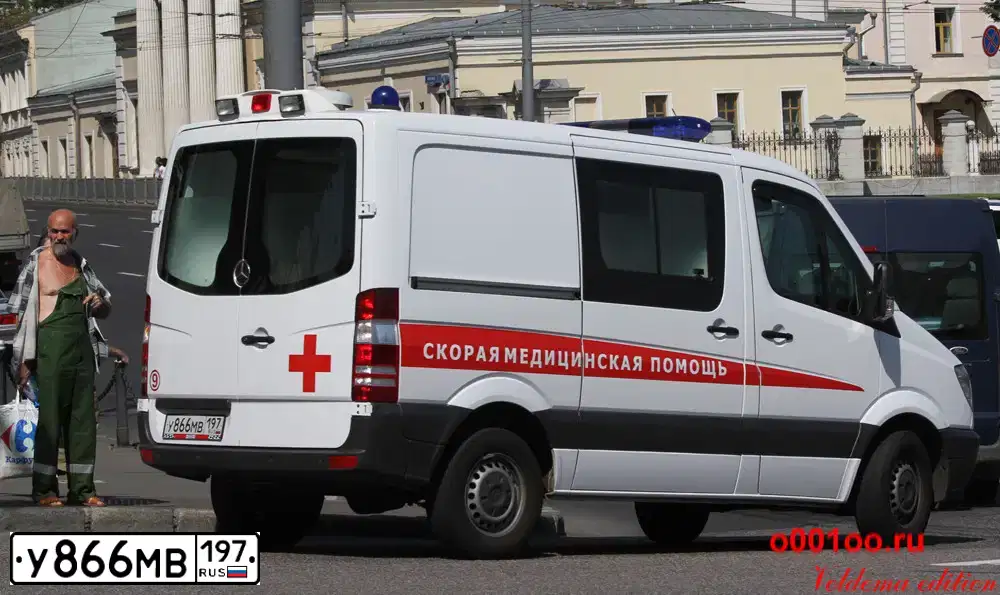 Фото автомобиля МЕРСЕДЕС-БЕНЦ 210, 2010 — госномер Р649КН181. Цвет: Белый