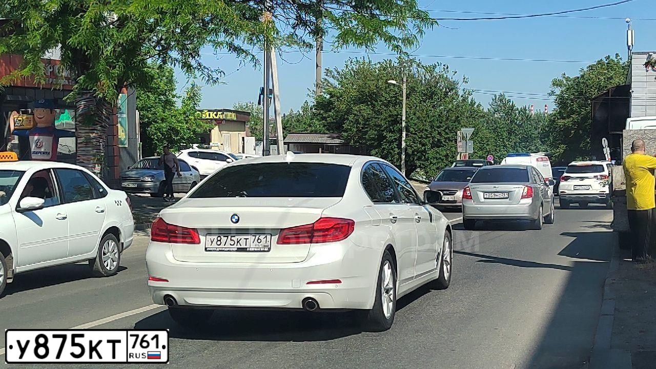 Фото автомобиля BMW 520I, 2018 — госномер О702ТУ797. Цвет: Белый
