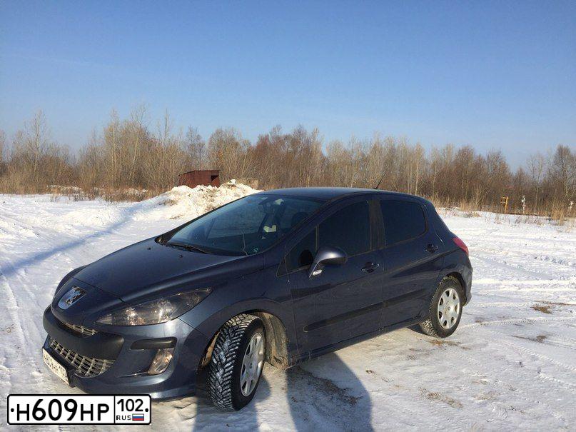Фото автомобиля PEUGEOT 308, 2008 — госномер Н609НР102. Цвет: Темно-синий