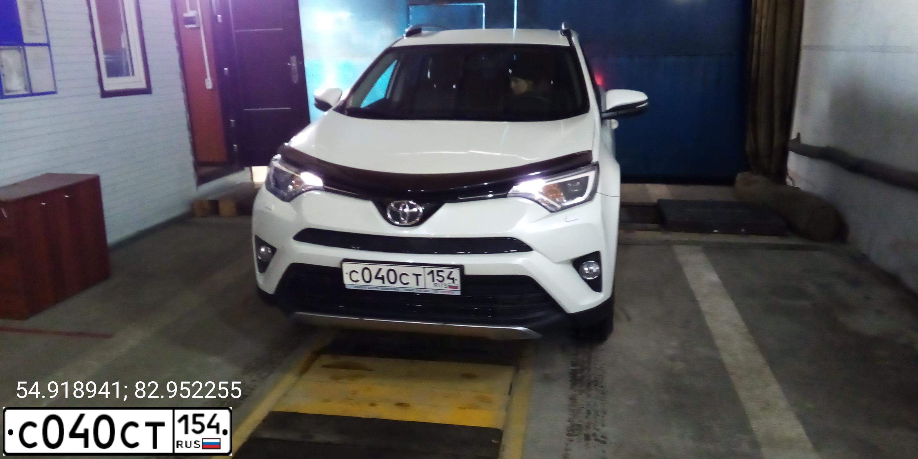 Фото автомобиля TOYOTA RAV4, 2019 — госномер Н666УУ154. Цвет: ЧЕРНЫЙ