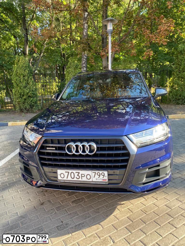 Фото автомобиля AUDI Q7, 2019 — госномер Н278РМ198. Цвет: синий