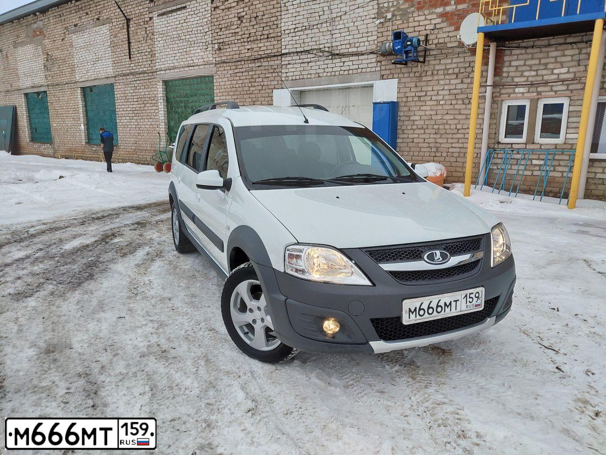 Фото автомобиля LADA LARGUS, 2019 — госномер М666МТ159. Цвет: Белый