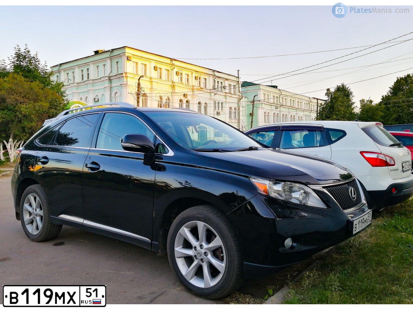 Фото автомобиля LEXUS RX, 2010 — госномер В119МХ51. Цвет: ЧЕРНЫЙ