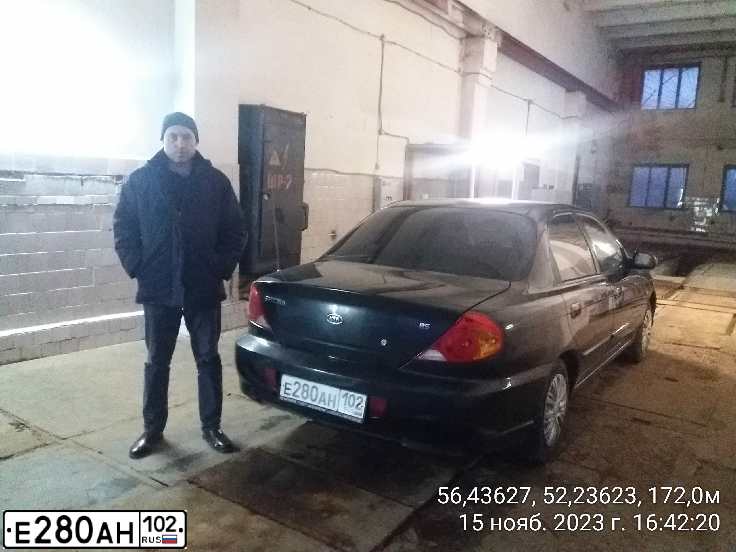 Фото автомобиля KIA SPECTRA, 2007 — госномер К988ТТ18. Цвет: ЧЕРНЫЙ ЖЕМЧУГ