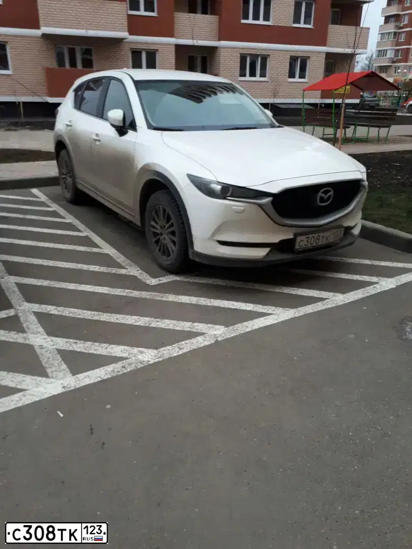 Фото автомобиля MAZDA CX-5, 2017 — госномер У558ВА761. Цвет: БЕЛЫЙ ПЕРЛАМУТР