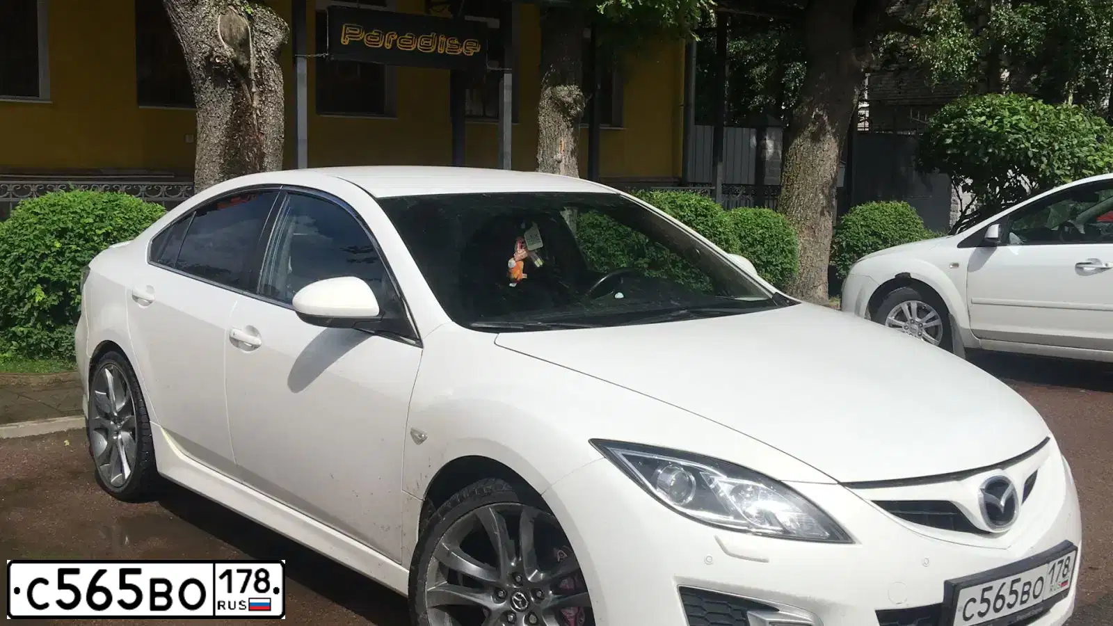 Фото автомобиля MAZDA 6, 2008 — госномер М106ХВ10. Цвет: Белый
