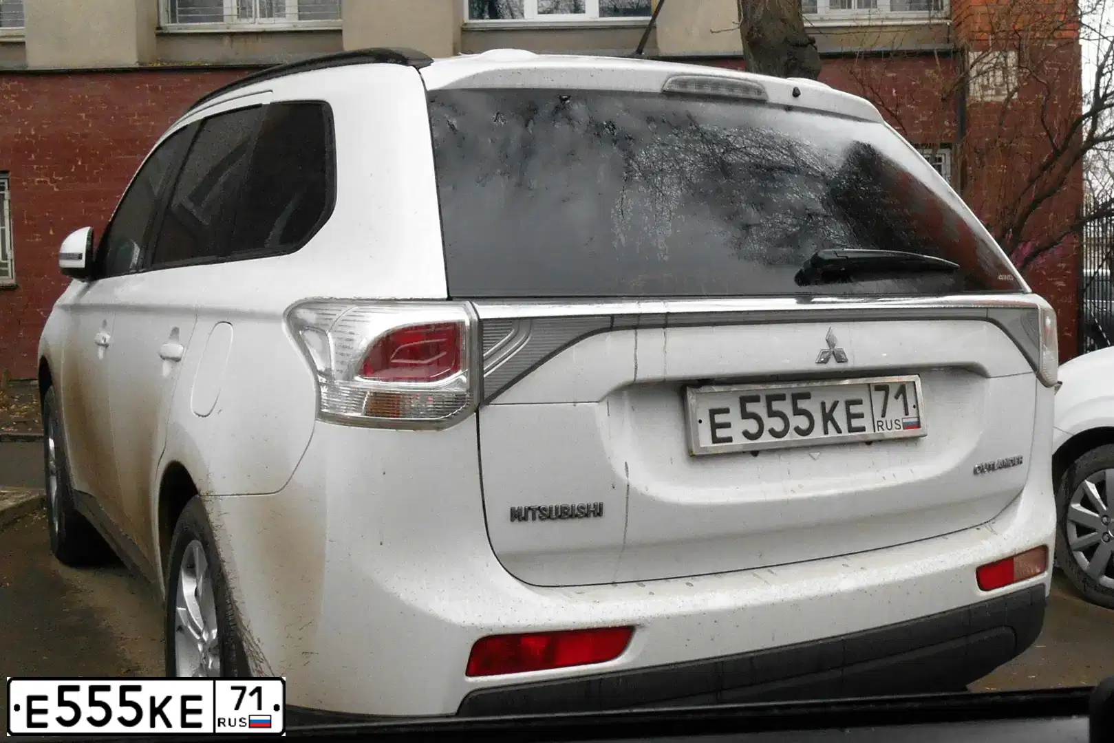 Фото автомобиля MITSUBISHI OUTLANDER, 2013 — госномер Х244НС71. Цвет: БЕЛЫЙ