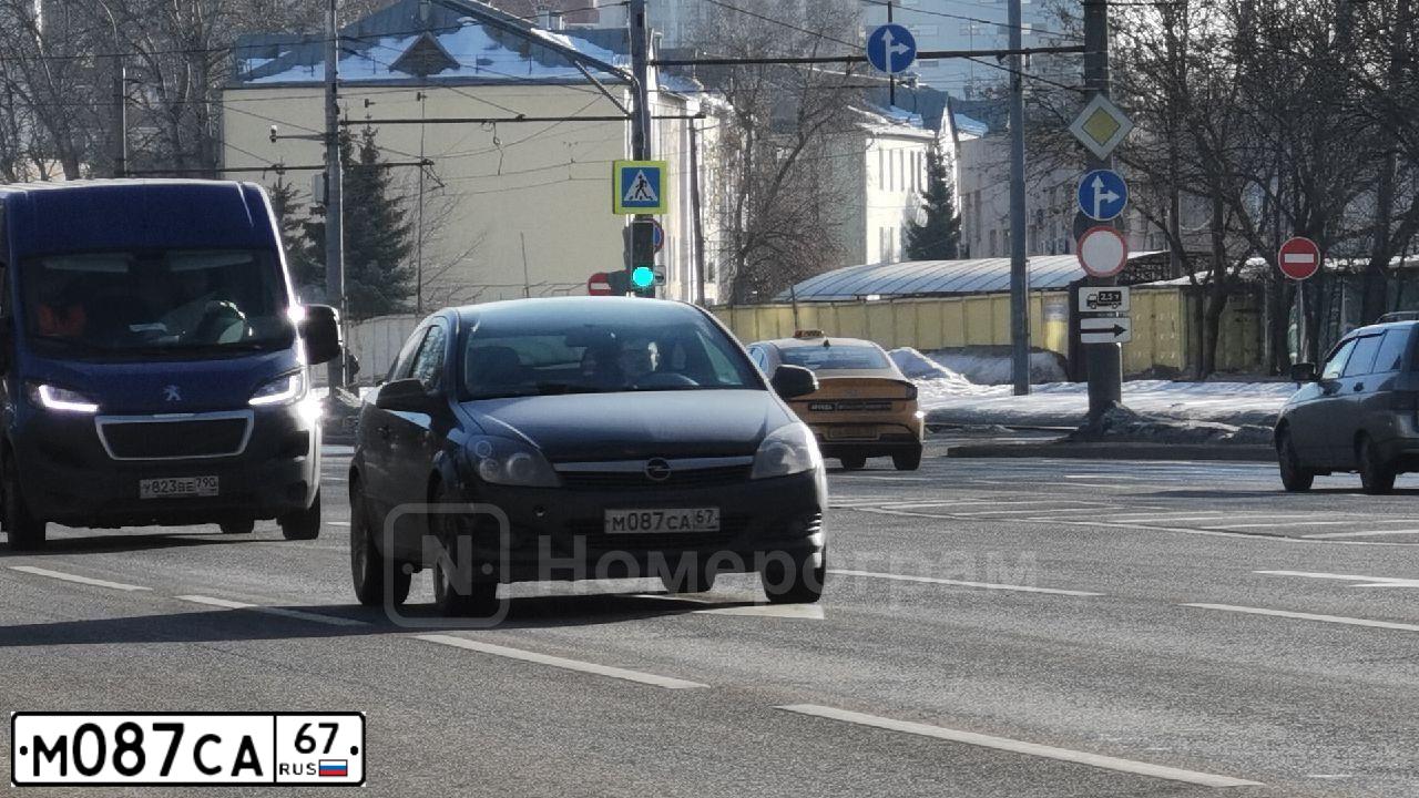 Фото автомобиля OPEL ASTRA, 2010 — госномер К020АС197. Цвет: ЧЕРНЫЙ