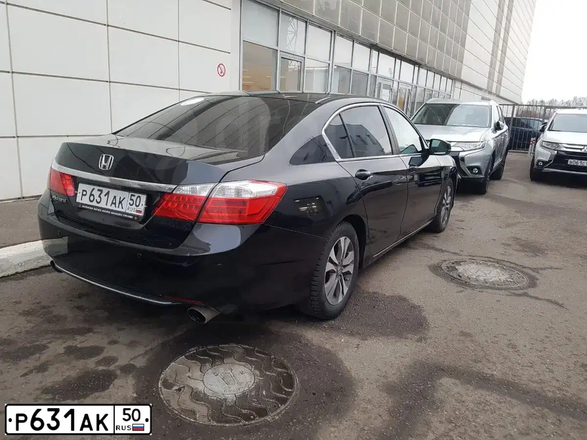 Фото автомобиля HONDA ACCORD, 2013 — госномер Т592МР72. Цвет: ЧЕРНЫЙ