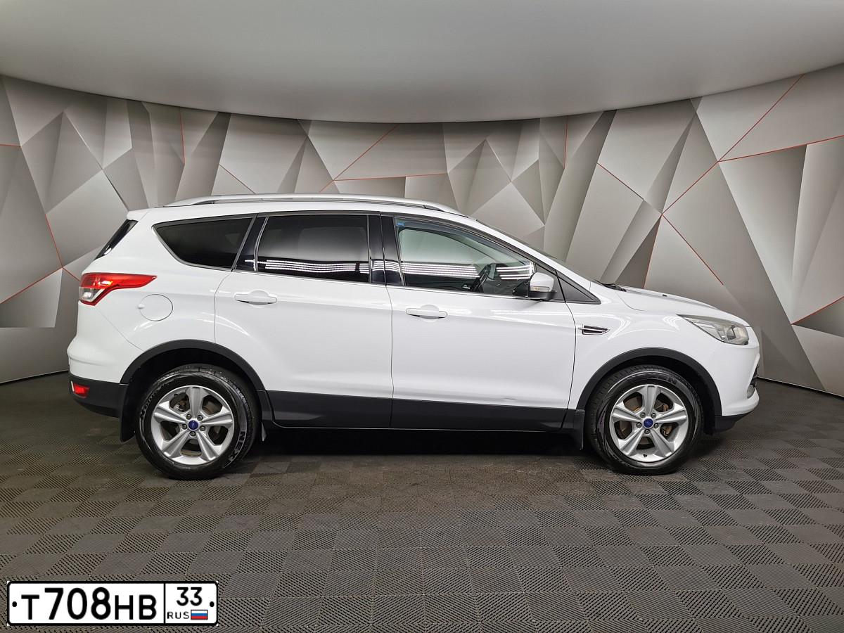 Фото автомобиля FORD KUGA, 2014 — госномер А747УР43. Цвет: Белый
