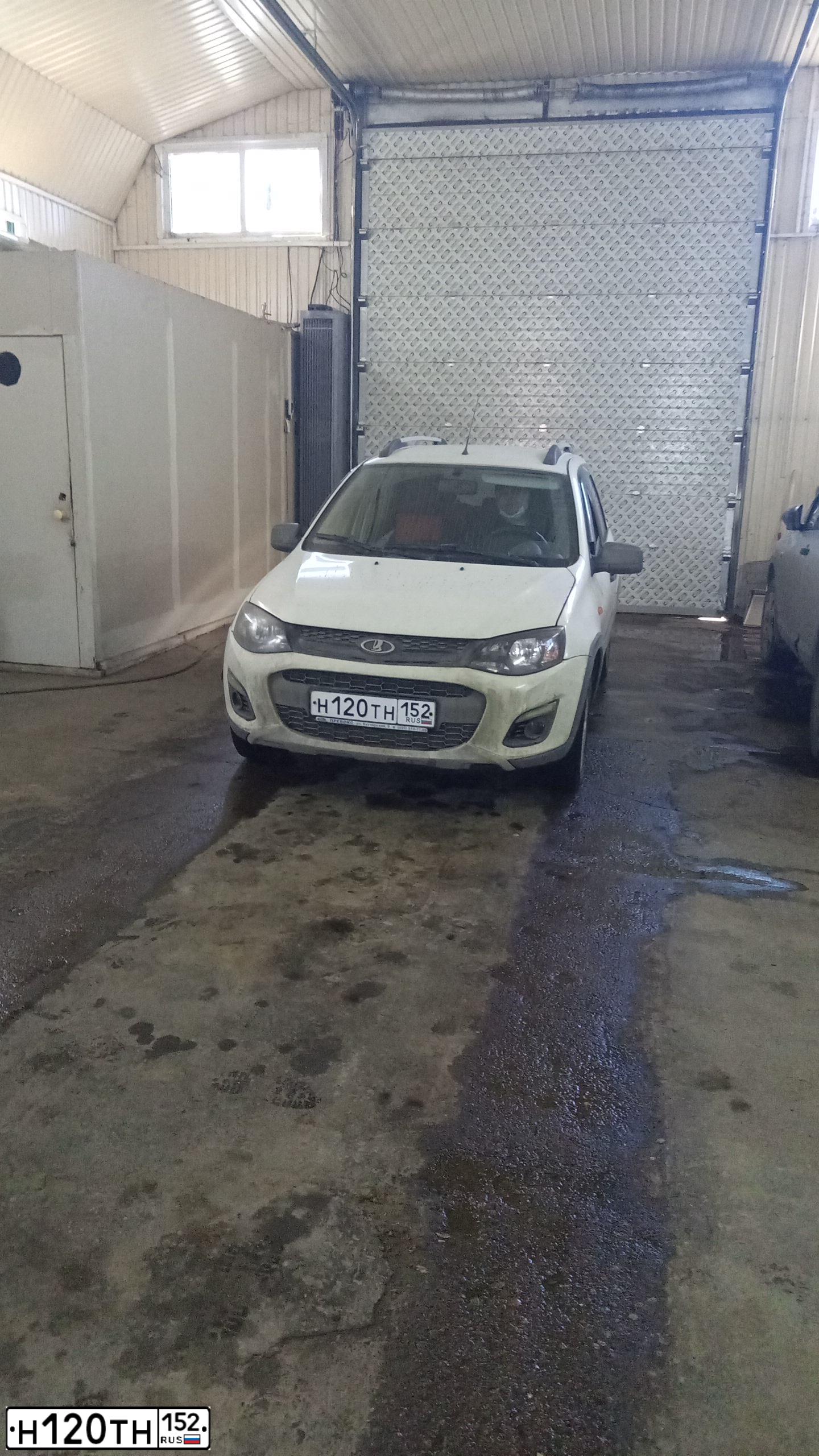 Фото автомобиля LADA 2194 KALINA, 2015 — госномер Н120ТН152. Цвет: БЕЛЫЙ