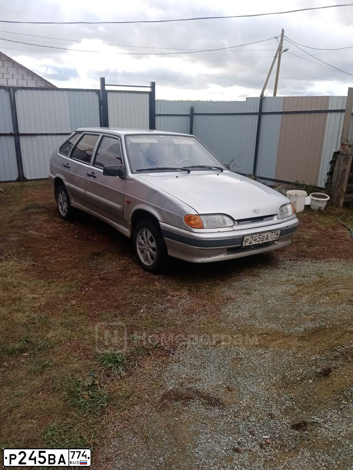 Фото автомобиля LADA 2114 SAMARA, 2007 — госномер Р245ВА774. Цвет: Светло-серебристый металик