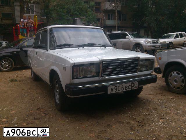 Фото автомобиля LADA 2107, 2005 — госномер А906ВС30. Цвет: ЯРКО-БЕЛЫЙ