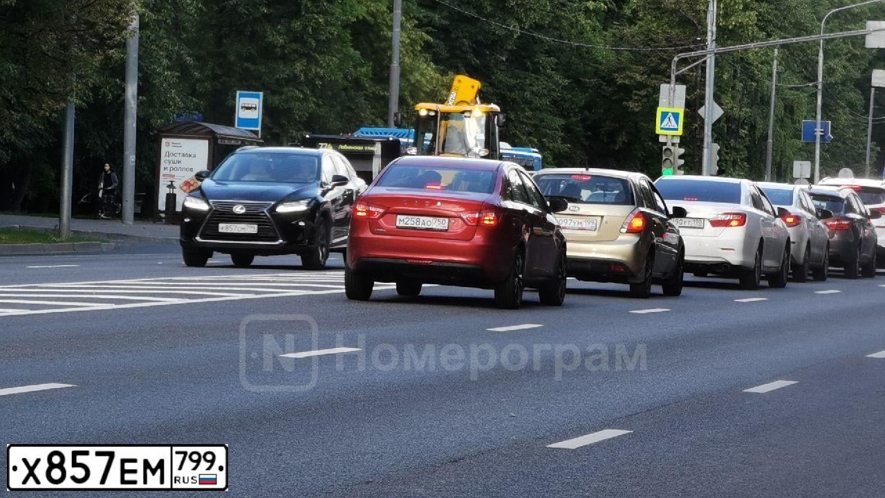 Фото автомобиля SKODA RAPID, 2018 — госномер М845АМ62. Цвет: Белый
