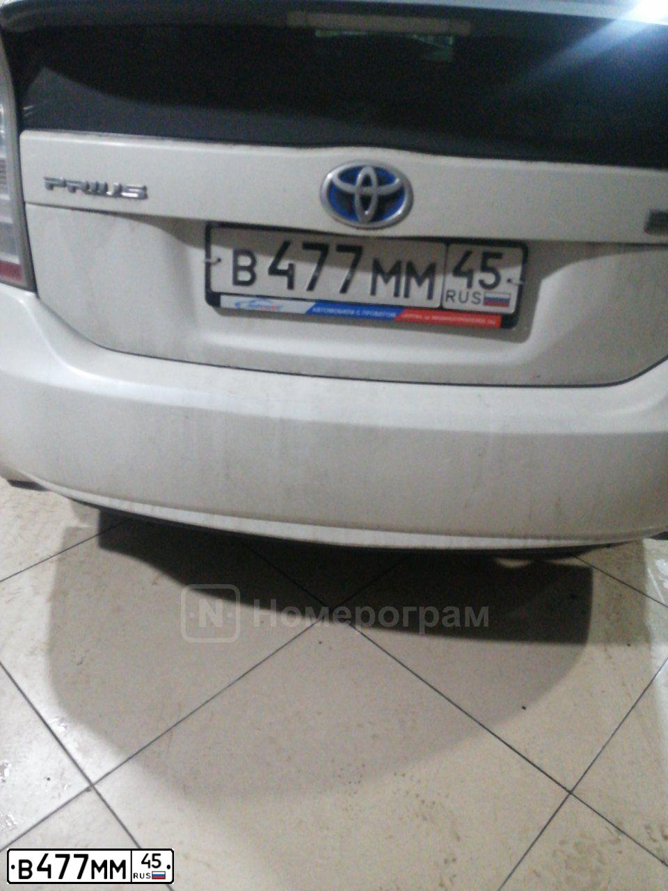 Фото автомобиля TOYOTA PRIUS, 2010 — госномер В477ММ45. Цвет: Белый