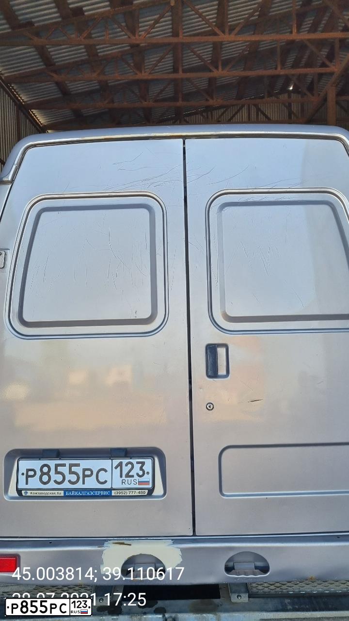 Фото автомобиля GAZ 2752 SOBOL, 2010 — госномер Р855РС123. Цвет: ЗОЛОТИСТО-БЕЖЕВЫЙ