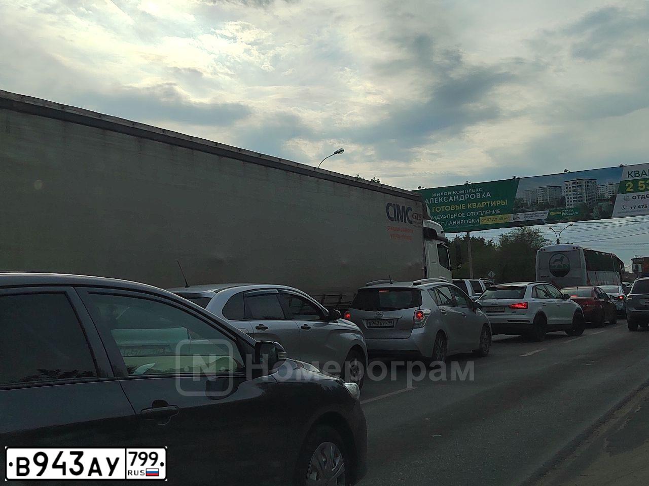 Фото автомобиля MERCEDES M-KLASSE, 2012 — госномер С901РН73. Цвет: СЕРЫЙ