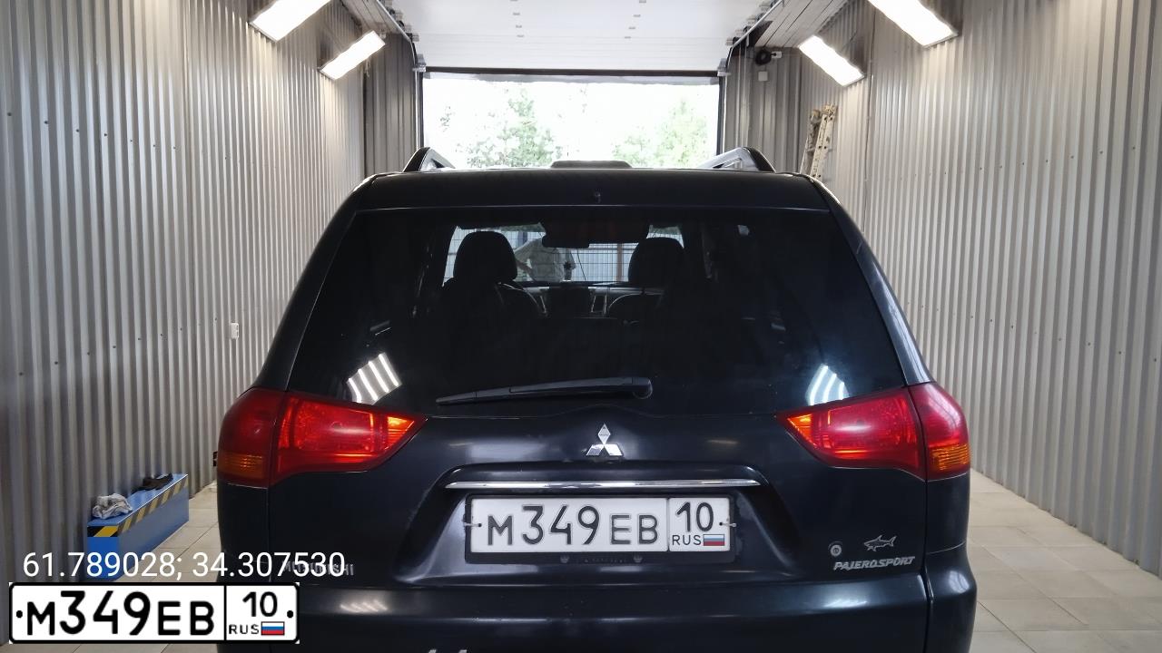 Фото автомобиля MITSUBISHI PAJERO SPORT, 2008 — госномер М349ЕВ10. Цвет: ЧЕРНЫЙ