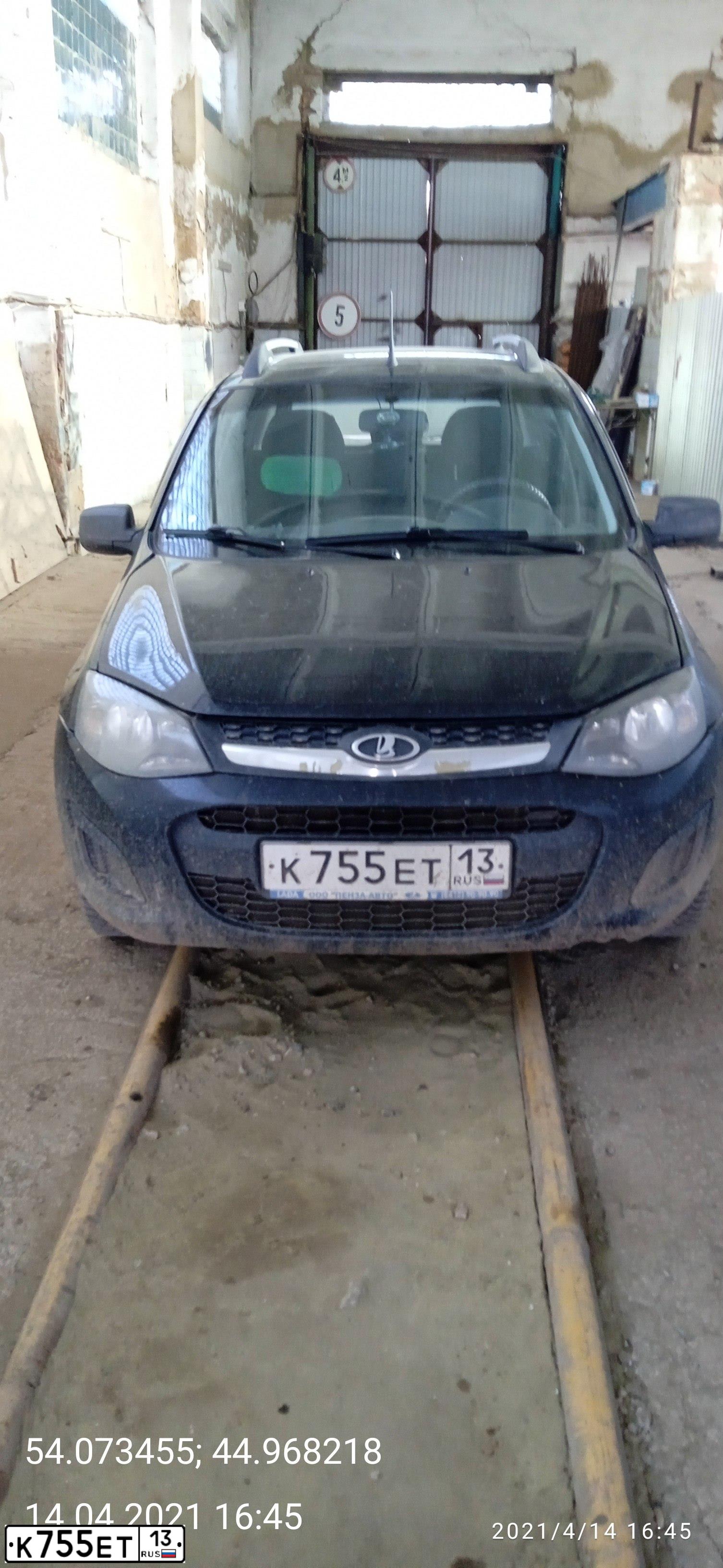 Фото автомобиля LADA KALINA, 2014 — госномер В990МВ156