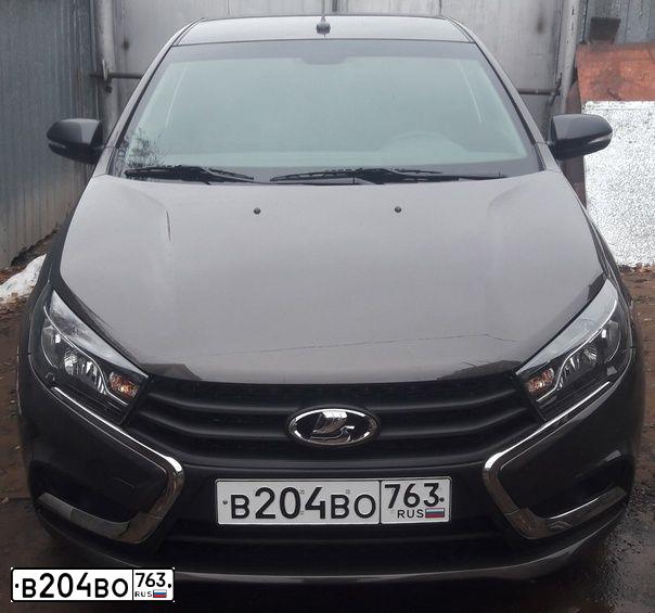 Фото автомобиля LADA VESTA, 2018 — госномер Р425РВ05. Цвет: Коричневый