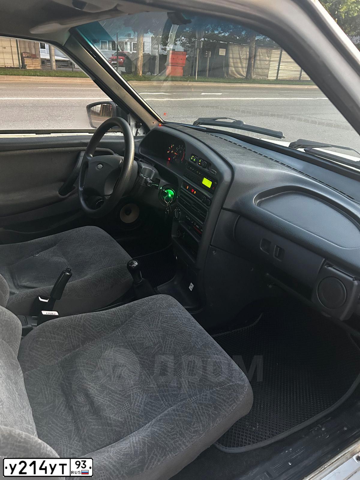 Фото автомобиля LADA 2114 SAMARA, 2009 — госномер О458ОЕ196. Цвет: Белый