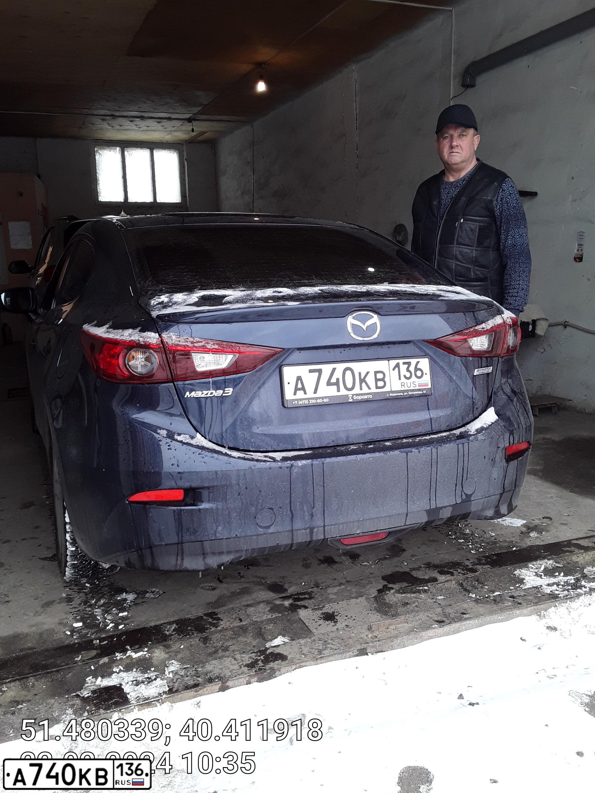 Фото автомобиля MAZDA 3, 2013 — госномер А740КВ136. Цвет: синий