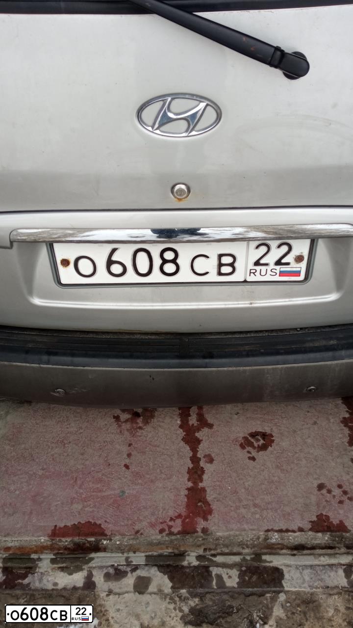 Фото автомобиля HYUNDAI H 1/H 100/STAREX, 2006 — госномер О608СВ22. Цвет: ТЕМНО-СЕРЫЙ