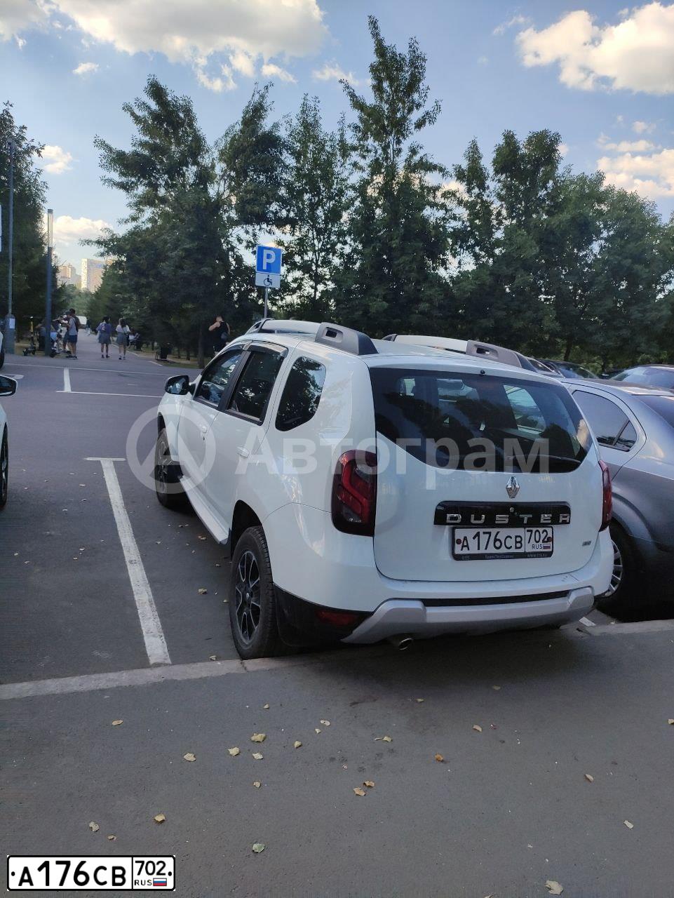 Фото автомобиля RENAULT DUSTER, 2020 — госномер А176СВ702. Цвет: Белый