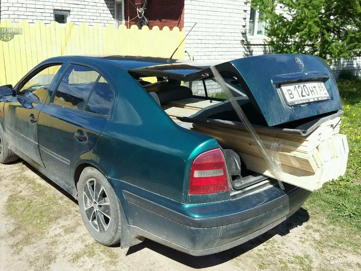 Фото автомобиля SKODA OCTAVIA, 1998 — госномер К295ТК69. Цвет: ЗЕЛЕНЫЙ