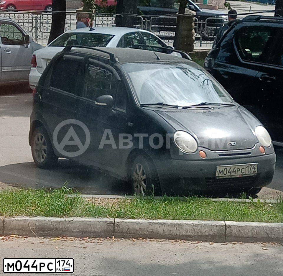 Фото автомобиля DAEWOO MATIZ, 2012 — госномер М044РС174. Цвет: БЛЕДНО-ЧЕРНЫЙ