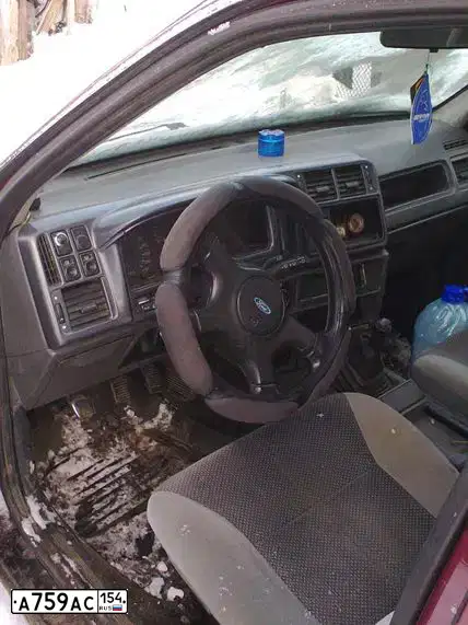 Фото автомобиля FORD SIERRA, 1992 — госномер А759АС154. Цвет: ВИШНЕВЫЙ
