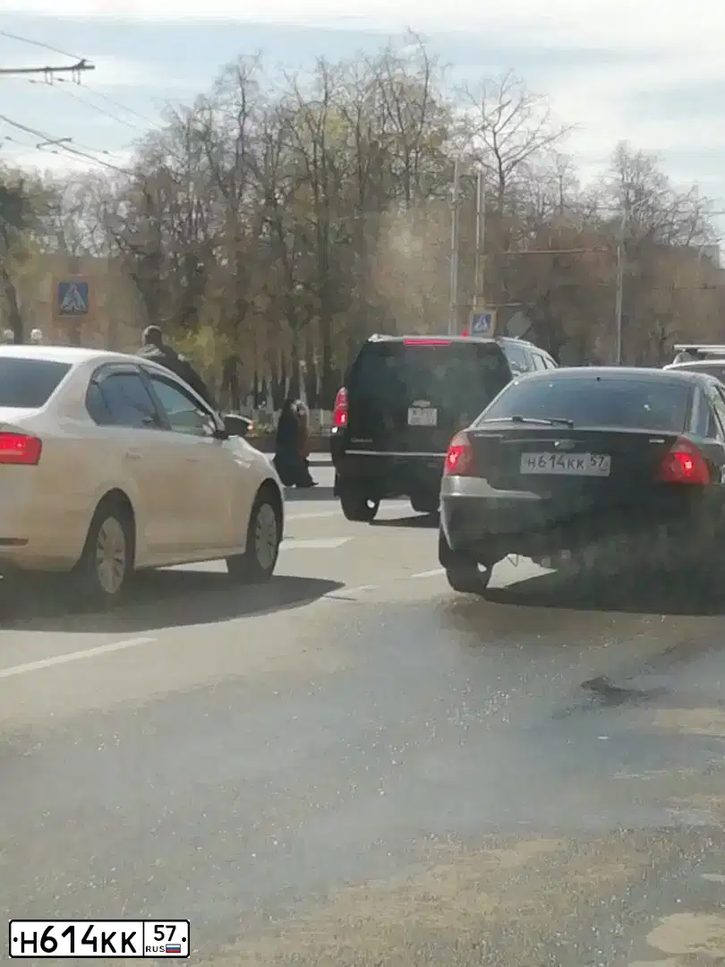 Фото автомобиля FORD MONDEO, 2003 — госномер Н614КК57. Цвет: ЧЕРНЫЙ