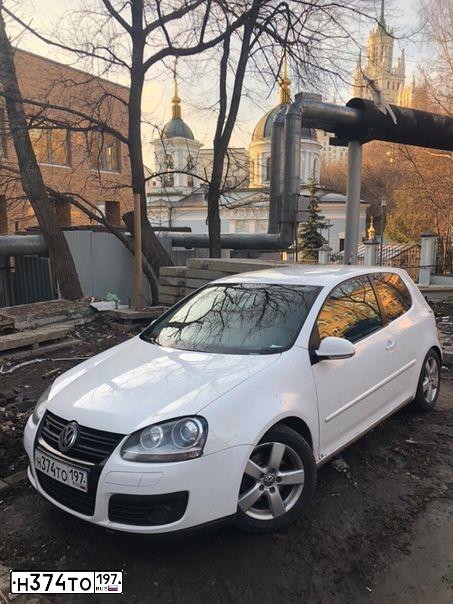 Фото автомобиля VOLKSWAGEN GOLF, 2008 — госномер Н677ТВ196