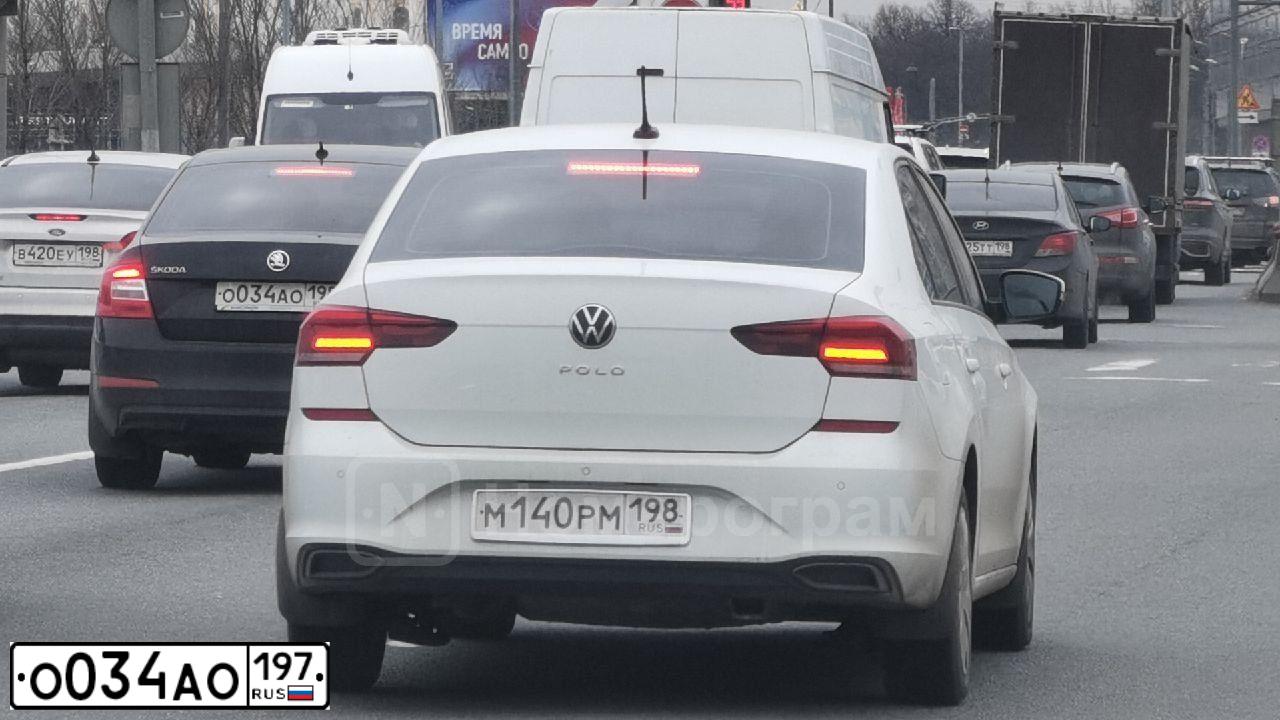 Фото автомобиля BMW X6, 2010 — госномер У613СЕ777. Цвет: ЧЕРНЫЙ